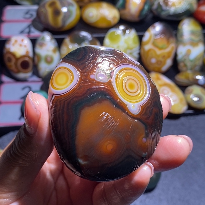 玛瑙/玉髓未镶嵌珠宝奇石120