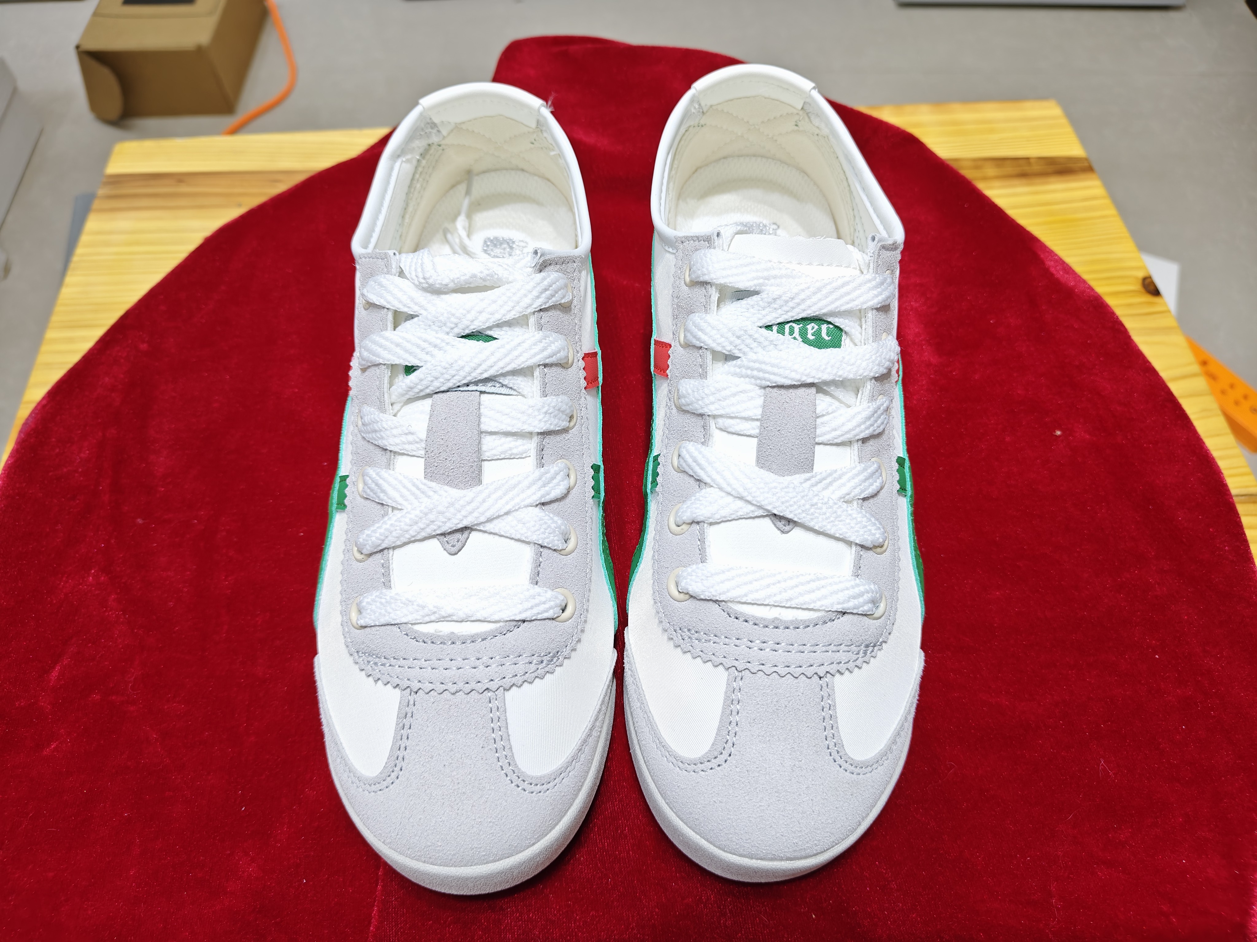 时尚休闲情女运动小板阿甘鞋男女同款潮鞋