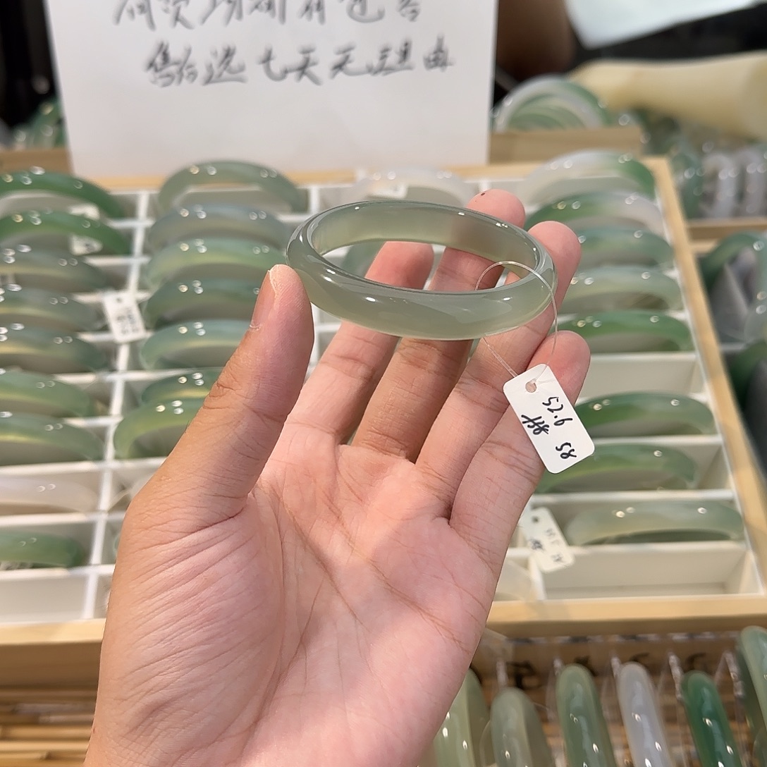 手镯玛瑙/玉髓未镶嵌圈口52.6