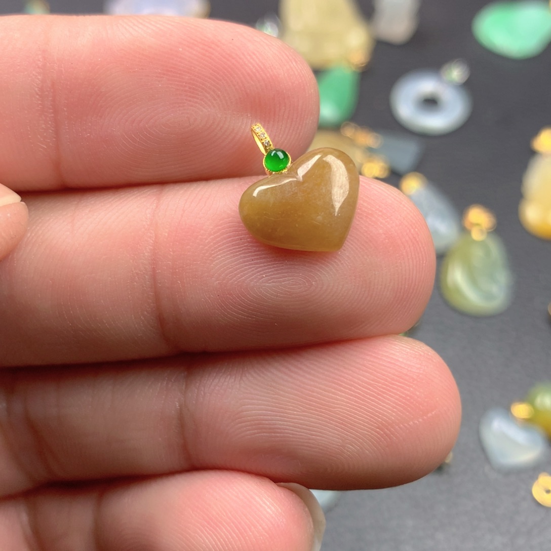 【闪购商品】颈饰18K金镶嵌翡翠翡翠