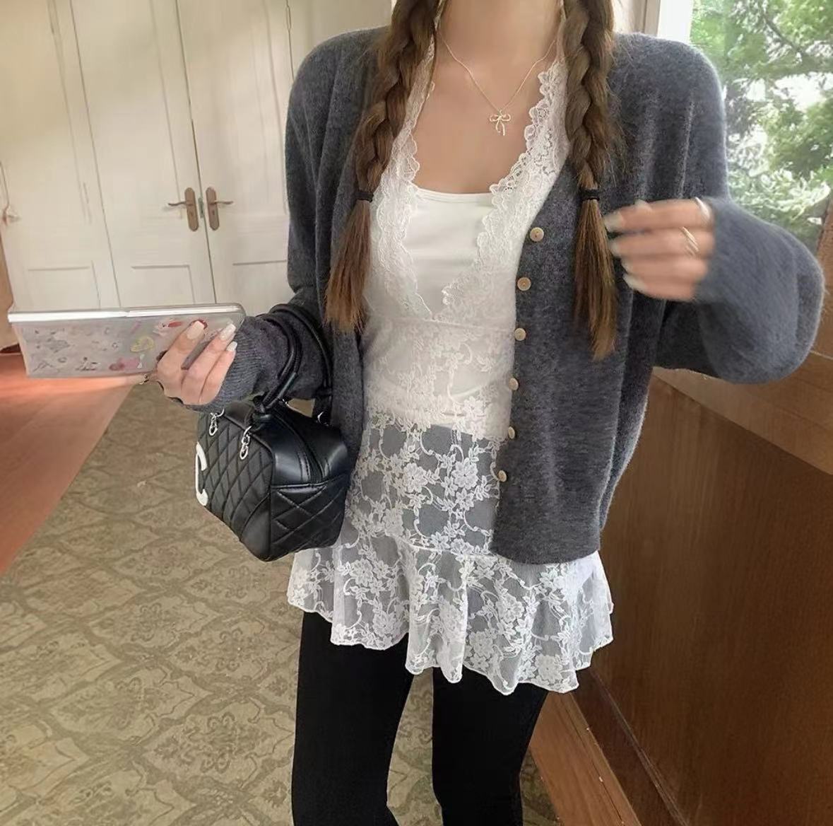 NIUNIU'四季挂脖蕾丝内搭V领氛围感搭配叠穿罩衫遮肉无袖吊带女