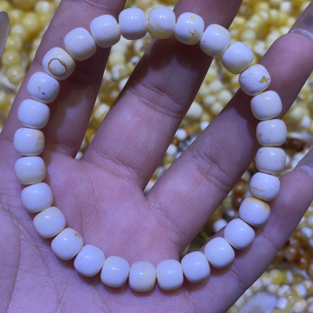 蜜蜡未镶嵌珠宝奇石7.5m