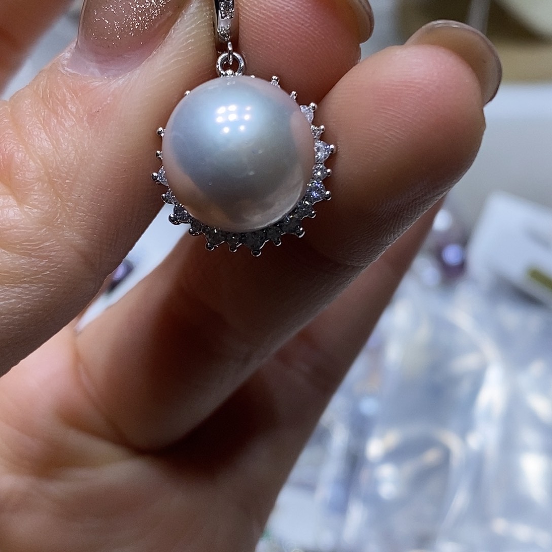 淡水珍珠吊坠未镶嵌