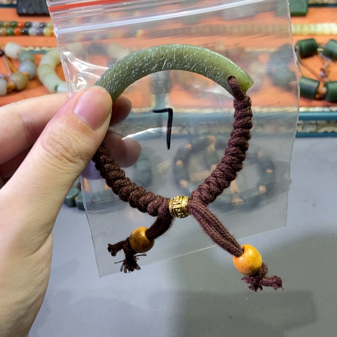 和田玉颈饰未镶嵌?****?