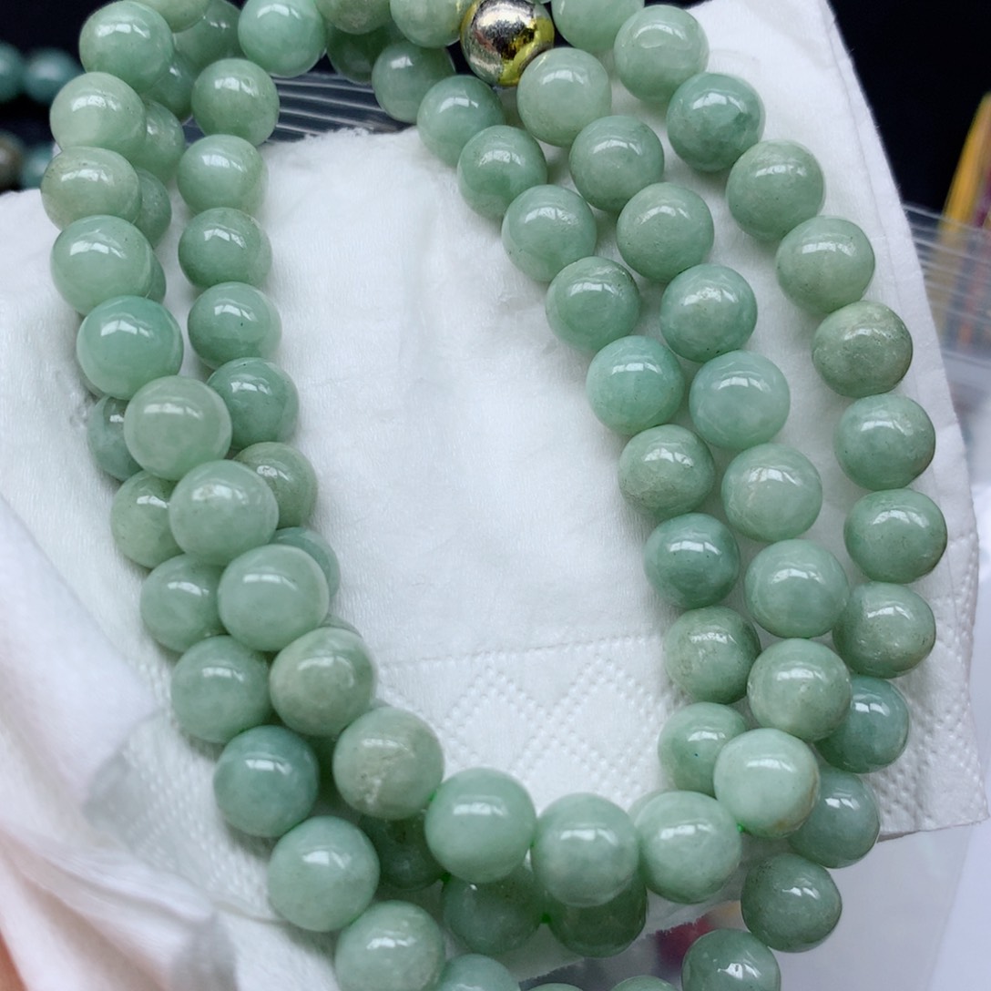 翡翠未镶嵌颈饰珠子