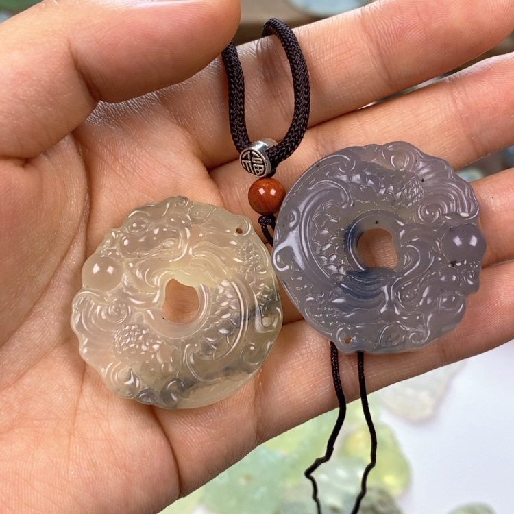 【闪购商品】蛇纹石玉吊坠(赠链)未镶嵌