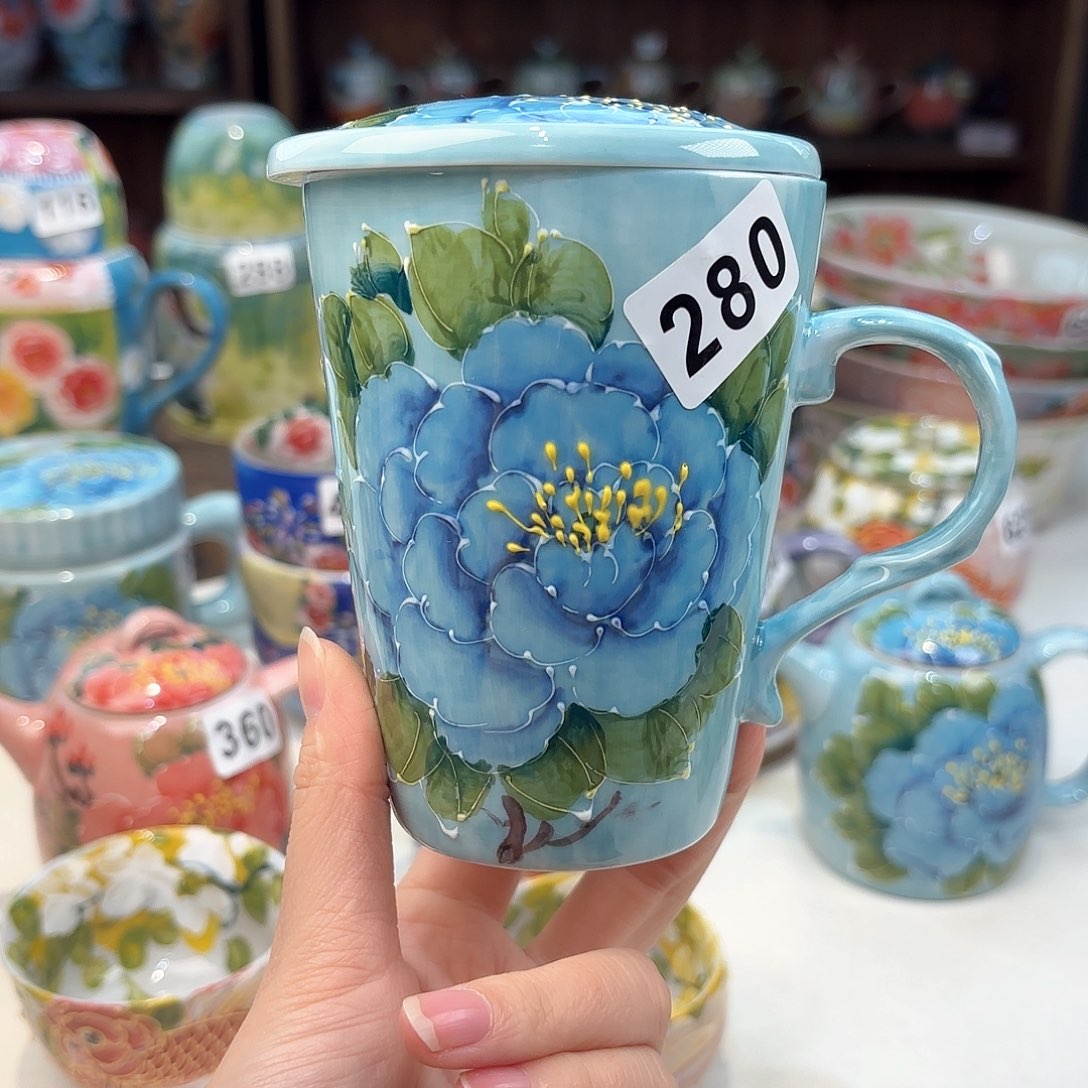 瓷片兔兔好可爱啊我