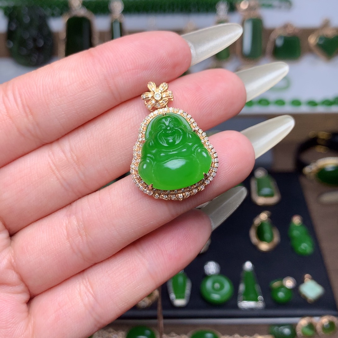 和田玉（碧玉）吊坠18K金镶嵌