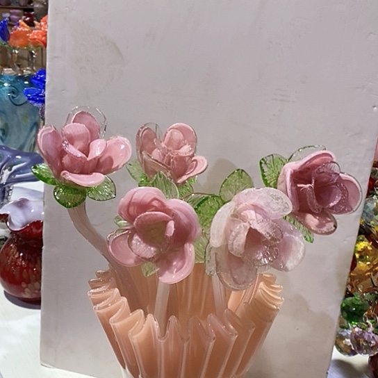 琉璃花瓶高45厘米宽9厘米