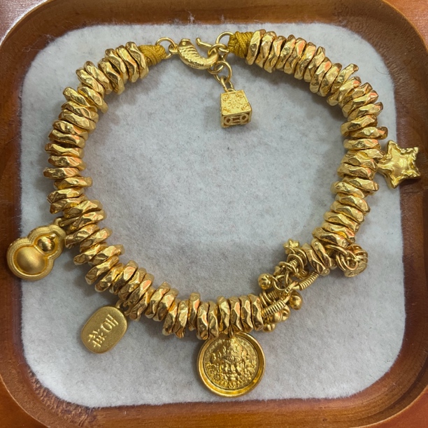 金城皇足金盘缠手串21.43克