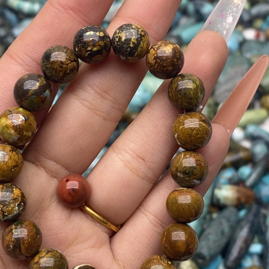 唯***m南红玛瑙未镶嵌珠宝奇石