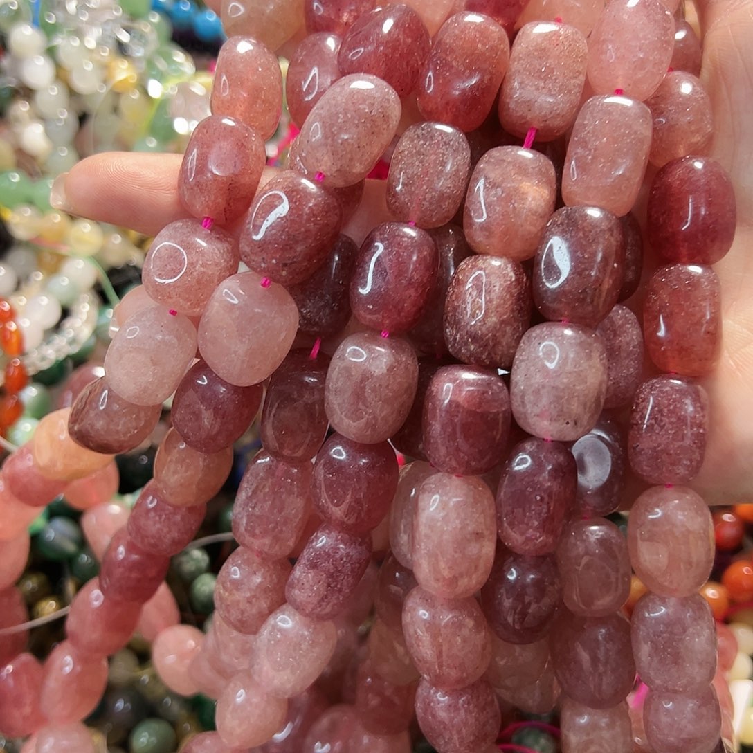 玛瑙/玉髓未镶嵌珠宝半成品鸽血红草莓晶卡12✖️17一条