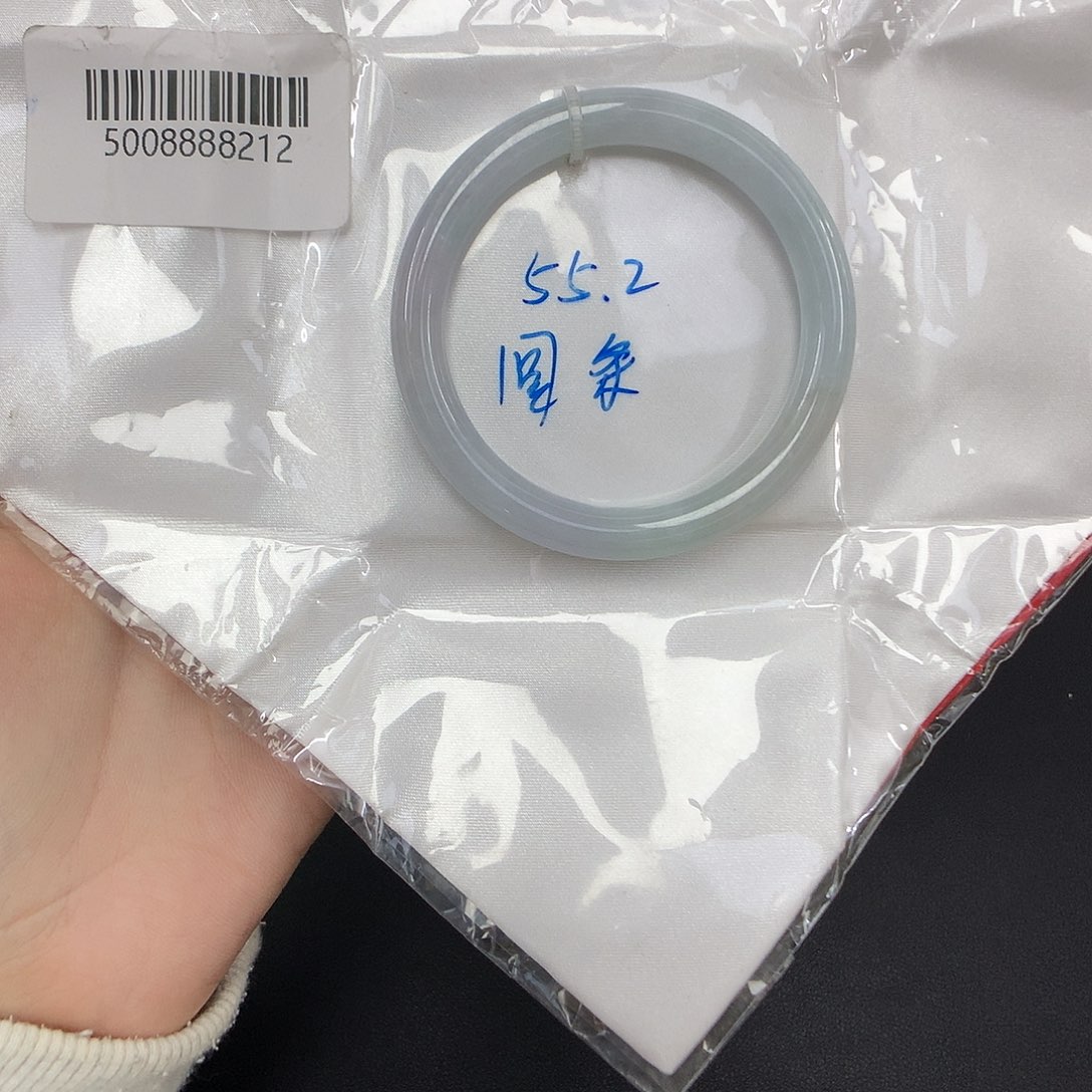 翡翠手镯未镶嵌天然缅甸翡翠手镯