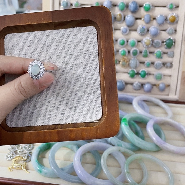 翡翠未镶嵌颈饰天然翡翠Ａ货