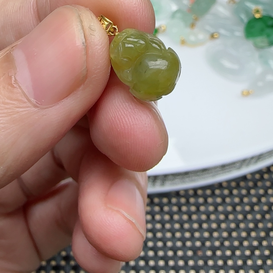 【闪购商品】翡翠颈饰18K金镶嵌貔貅