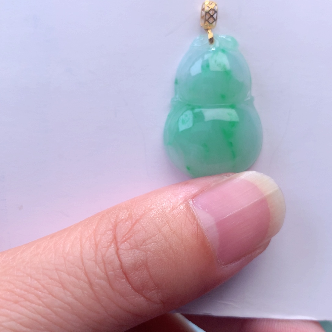 翡翠吊坠(不含链)18K金镶嵌