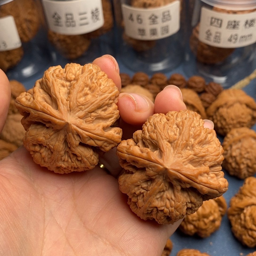 文玩核桃把件左*全品粗筋551