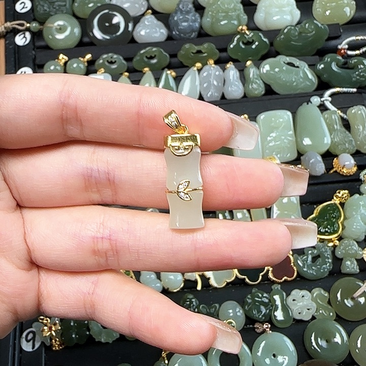 和田玉银S925镶嵌颈饰