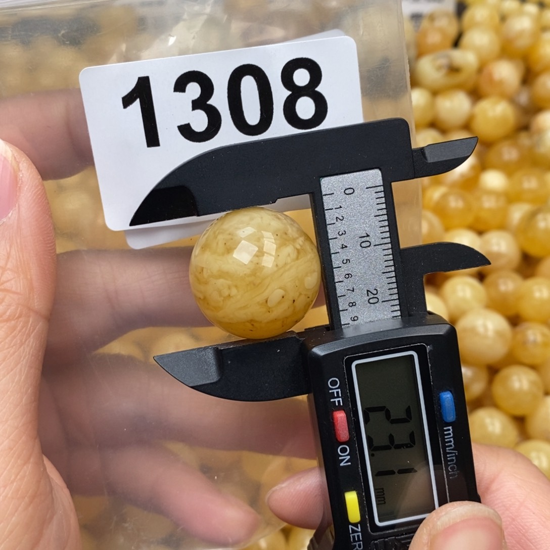 蜜蜡珠宝奇石未镶嵌