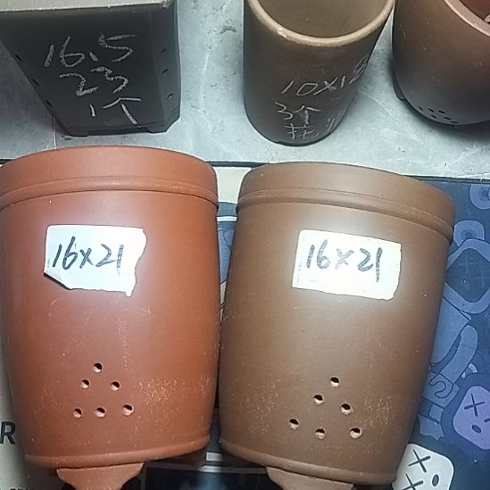 红泥紫泥三线两个花盆