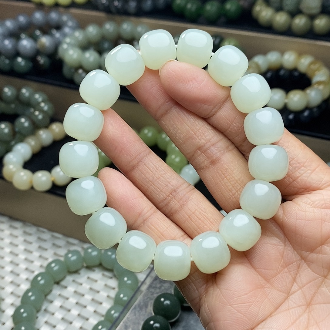 和田玉未镶嵌手链卡13