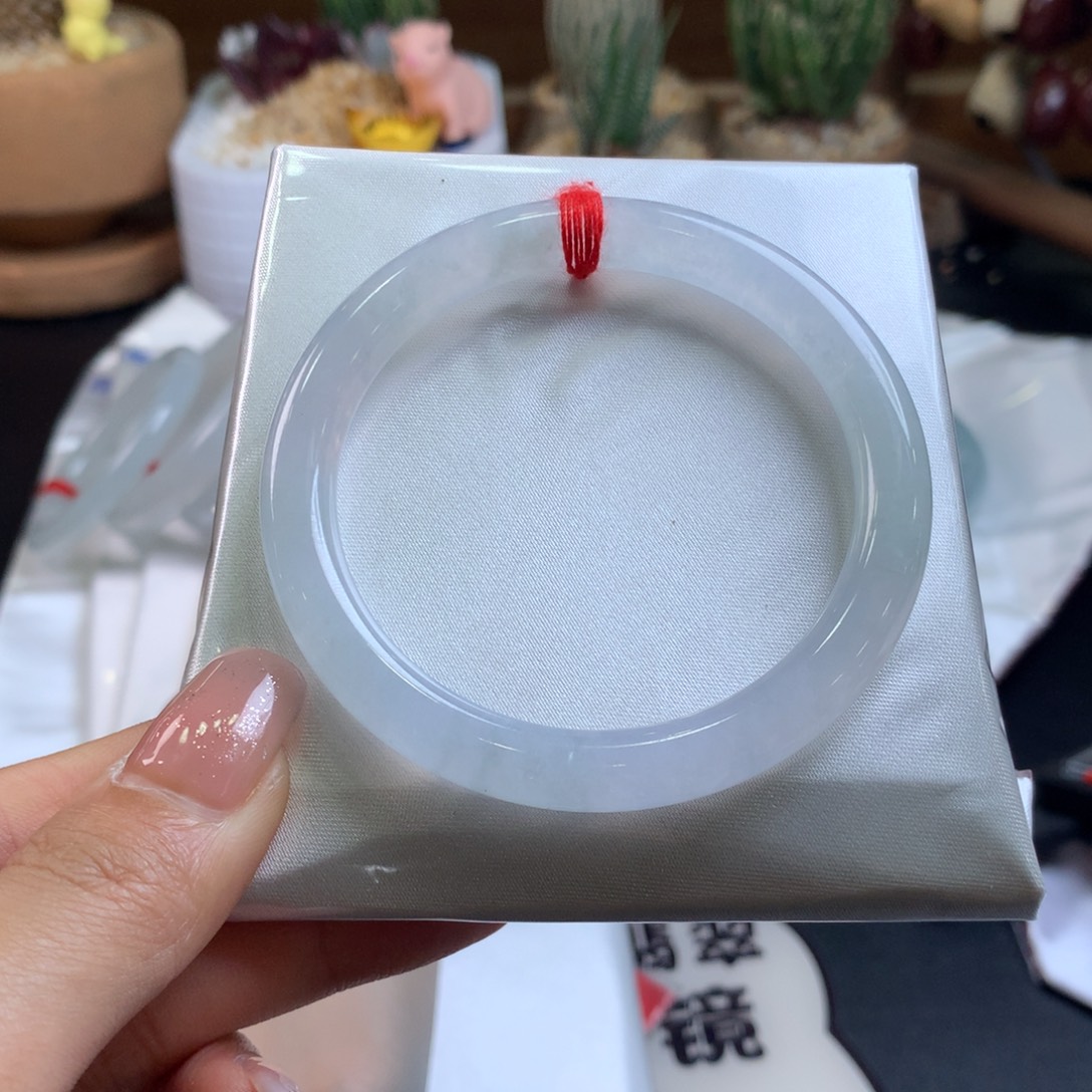 翡翠未镶嵌手镯54圈口