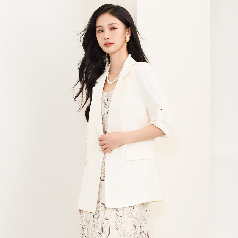 佳人苑外套女春季新款J413047