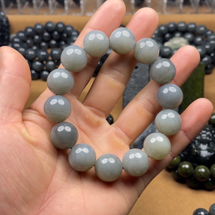 和田玉未镶嵌手串