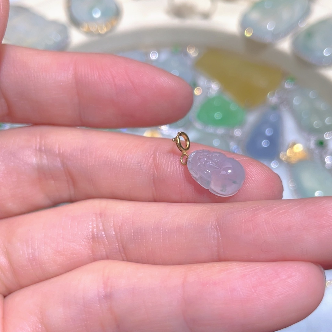 翡翠颈饰18K金镶嵌翡翠