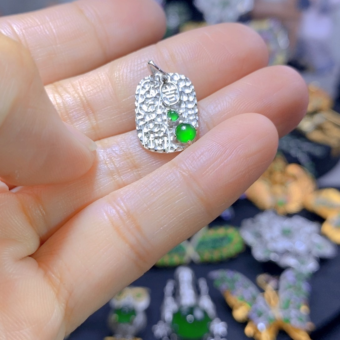 翡翠耳钉银S925镶嵌天然翡翠