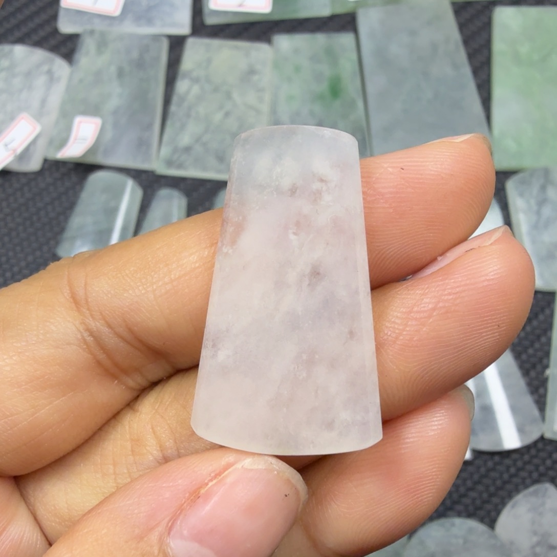 翡翠颈饰未镶嵌天然缅甸a货翡翠