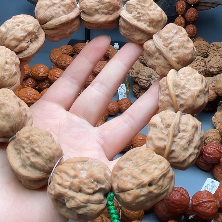 水***旭手串文玩核桃水晶蛤蟆