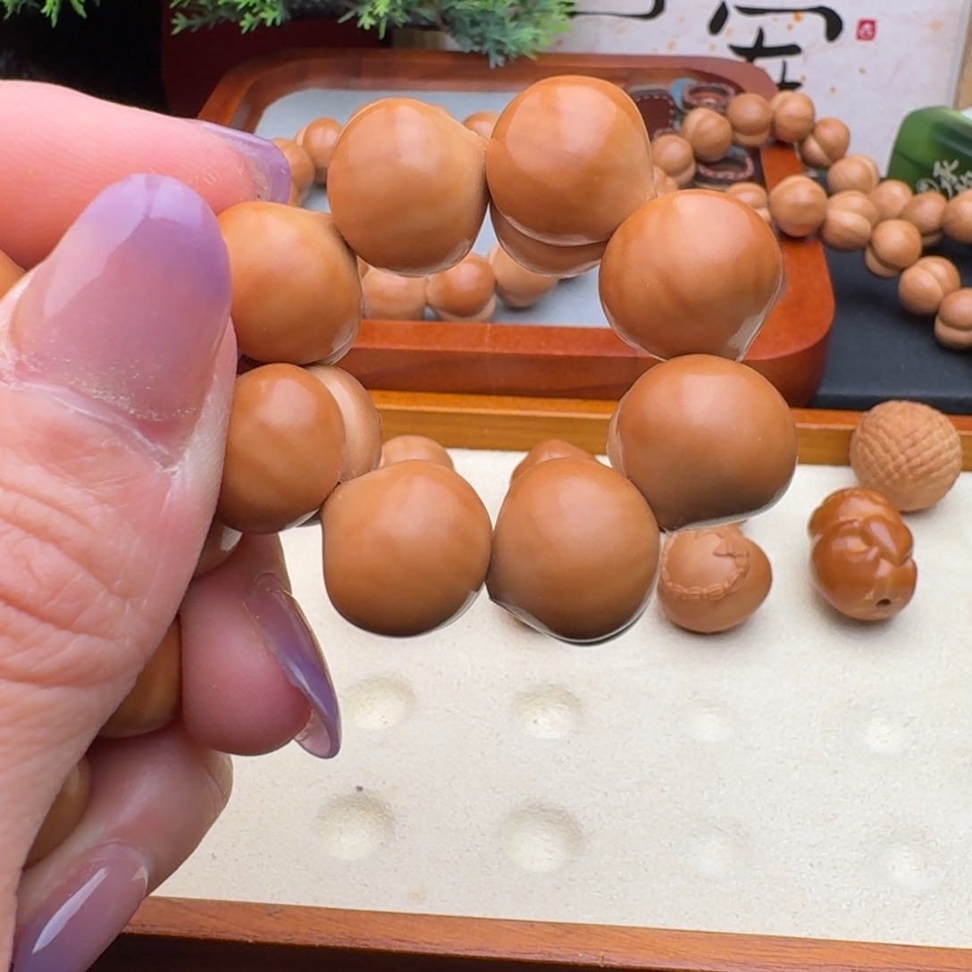 蟹***包吊坠猴头核桃1.7尺寸八颗手捻