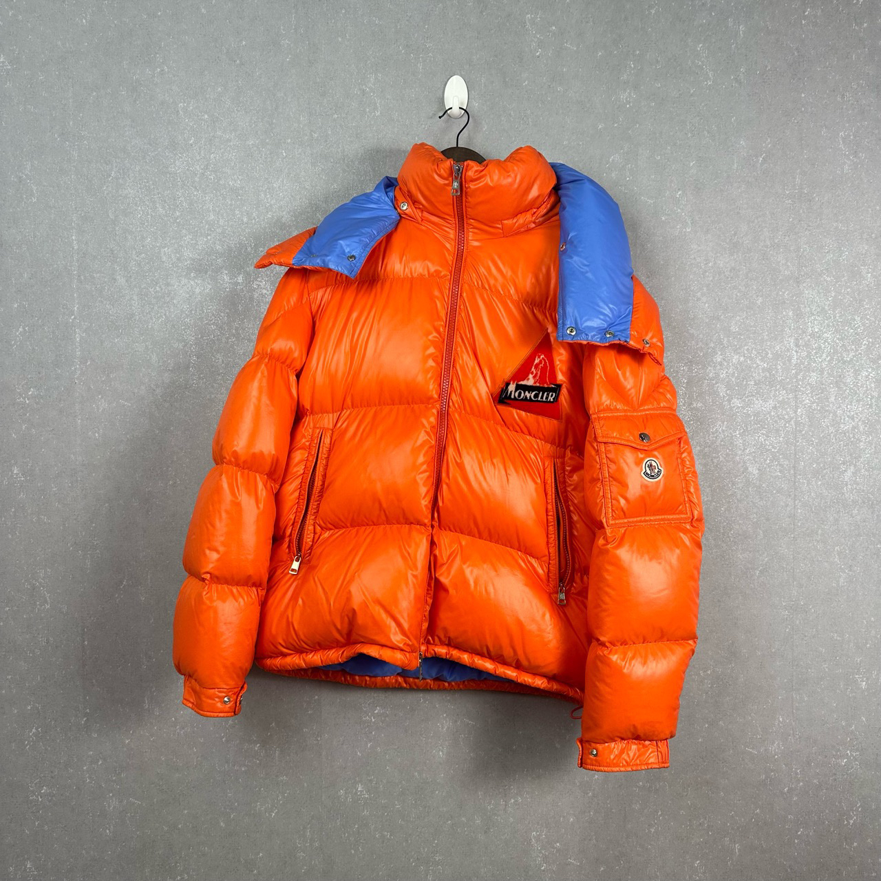 Moncler 蒙口 尼龙羽绒服橘色 99新 4码 001769
