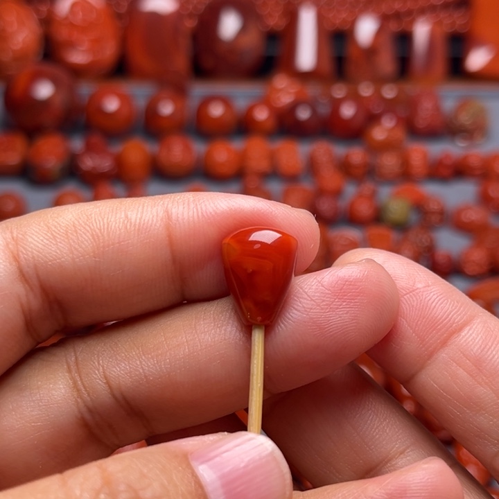 南红玛瑙未镶嵌配饰火焰纹10.6mm