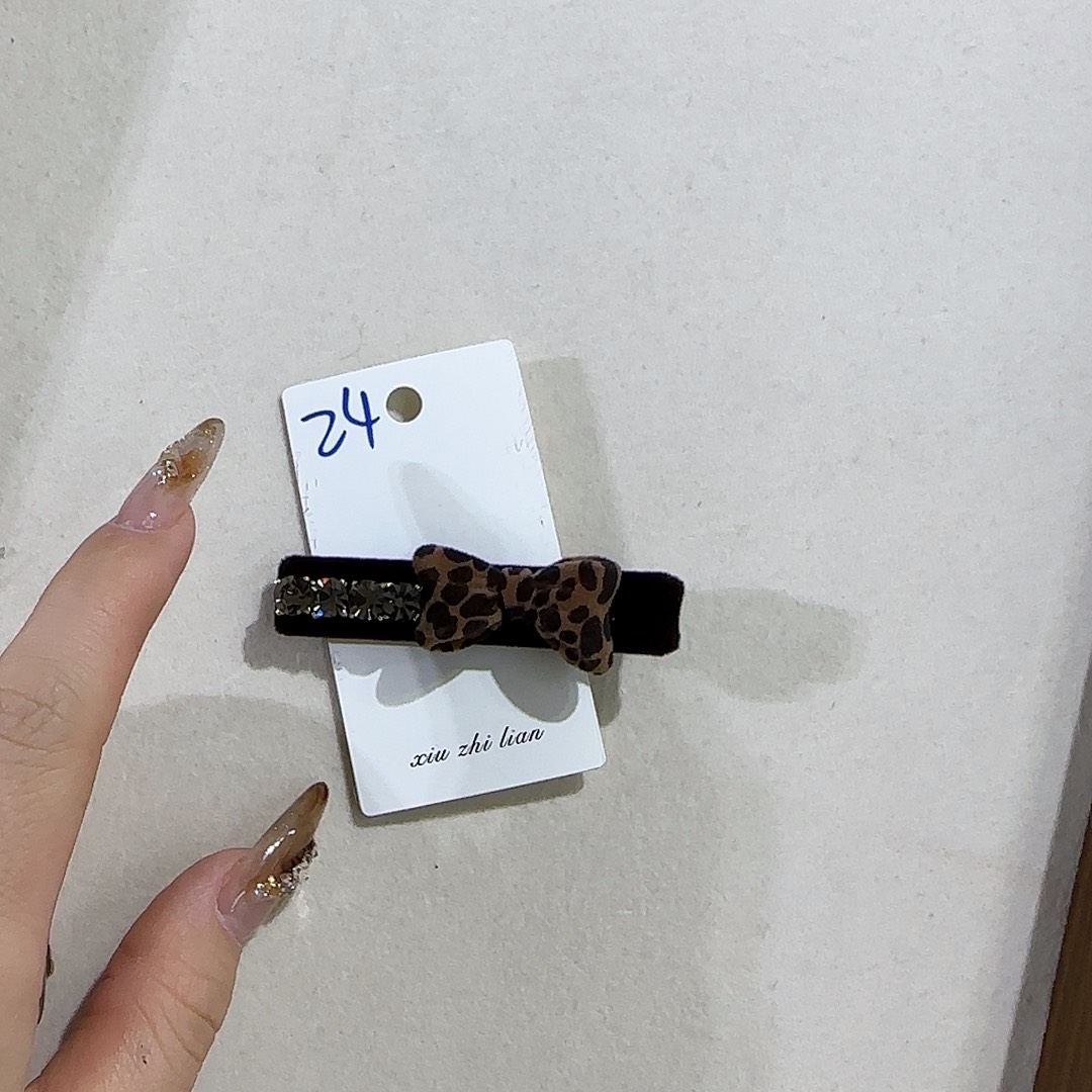 皮质铁合金夹子12