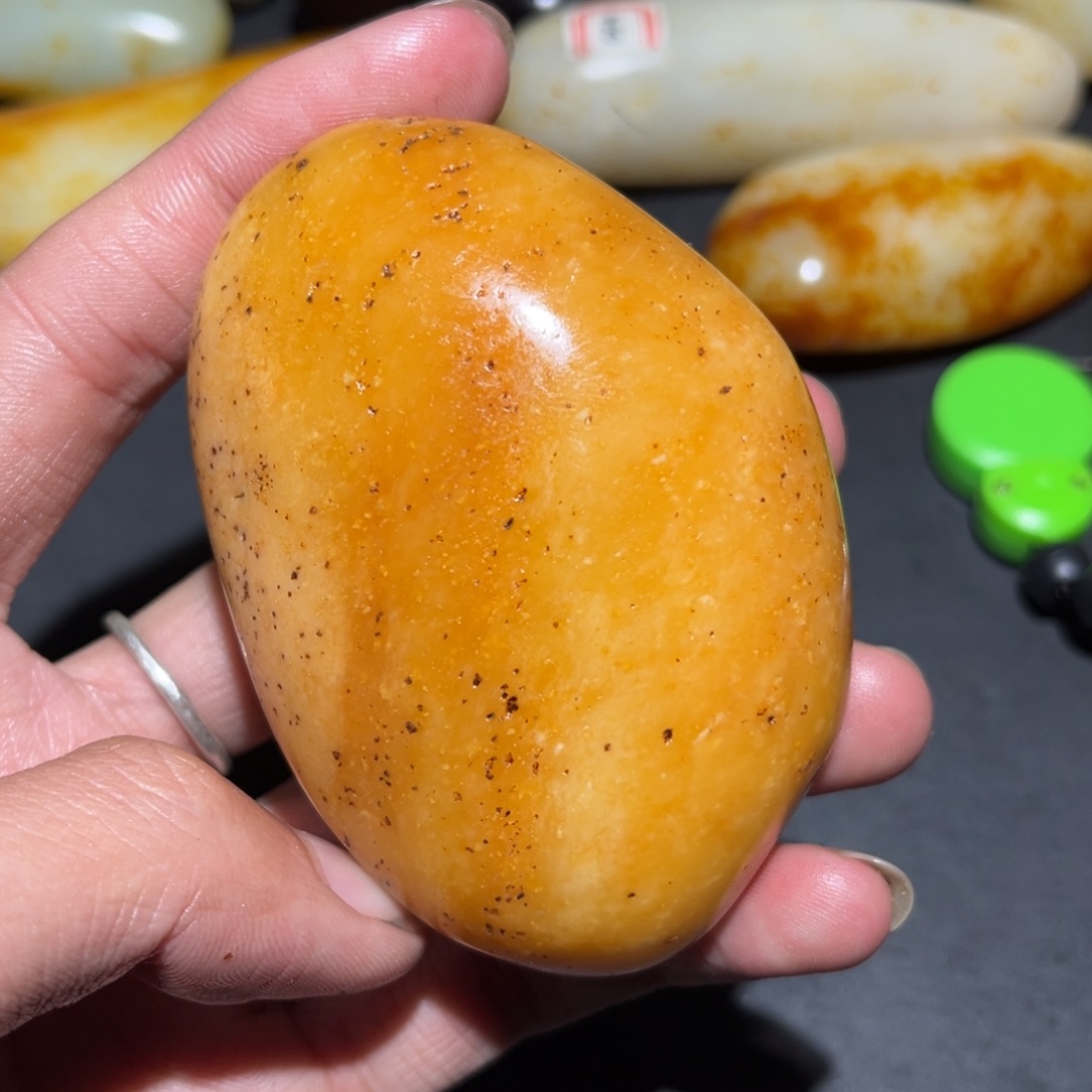 和田玉未镶嵌珠宝奇石