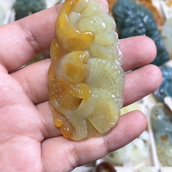 岫玉吊坠(赠链)未镶嵌