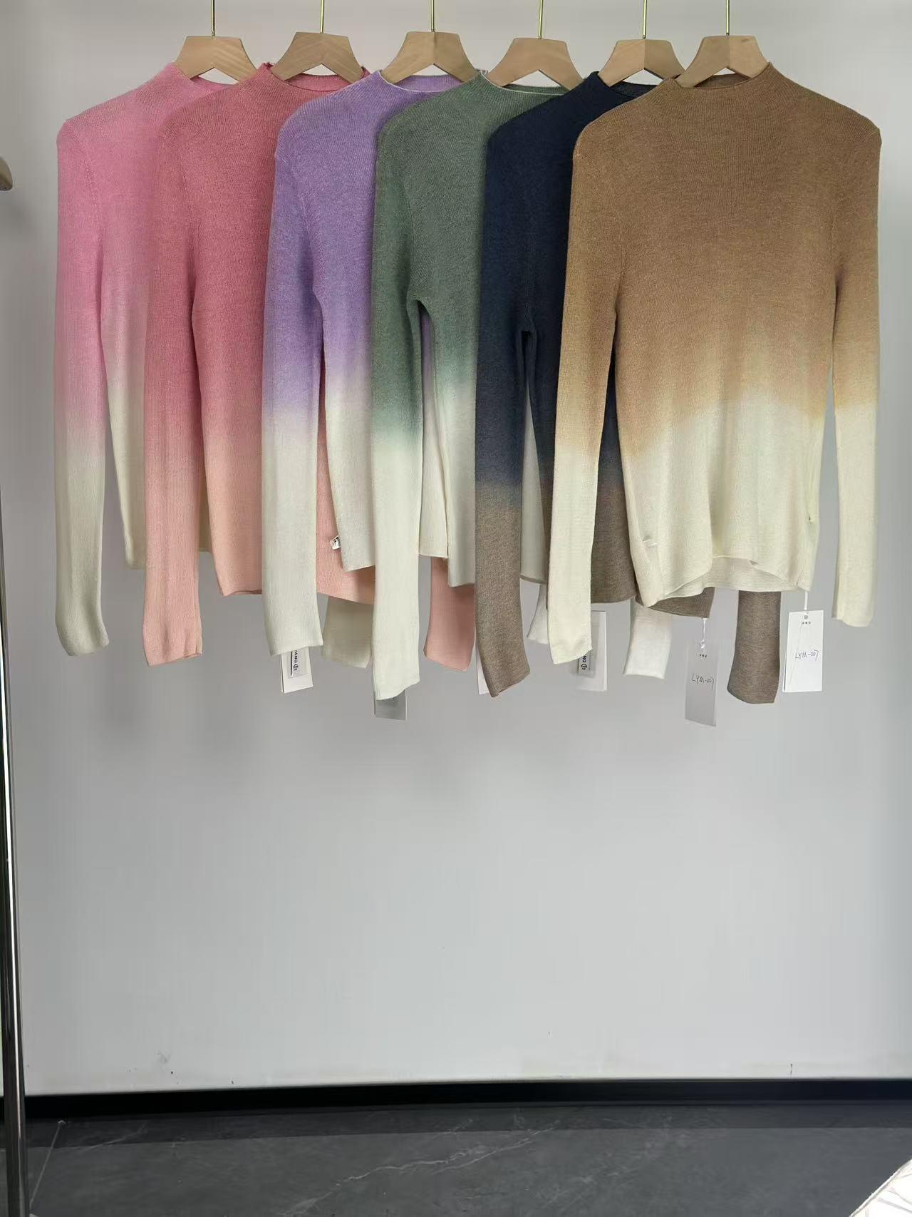 【天邑严选】半高领渐变色长袖百搭针织上衣LYM-007