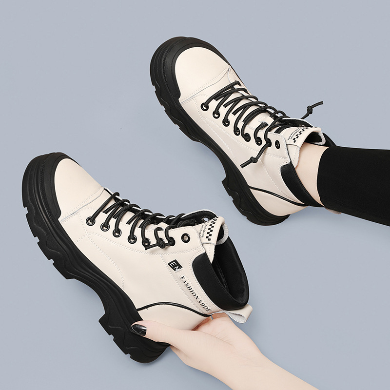 女款马丁靴2025秋冬新款厚底鞋爆款女靴子时尚小短靴小众休闲女鞋