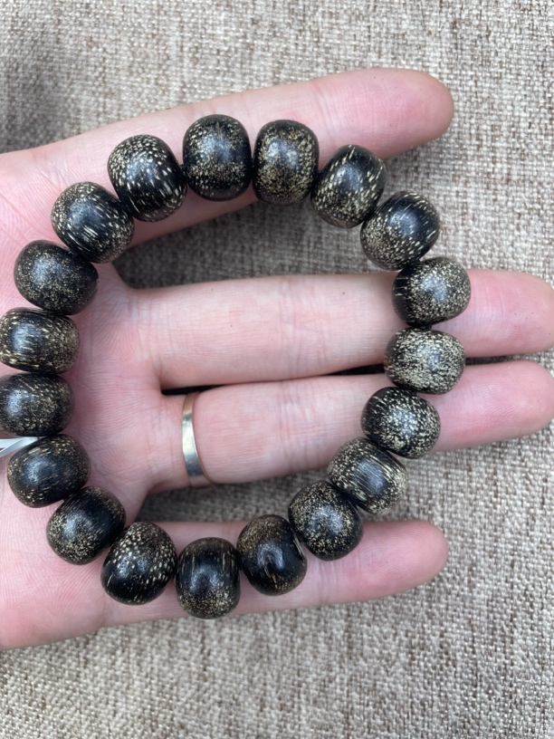 沉香木串文玩老料 39号