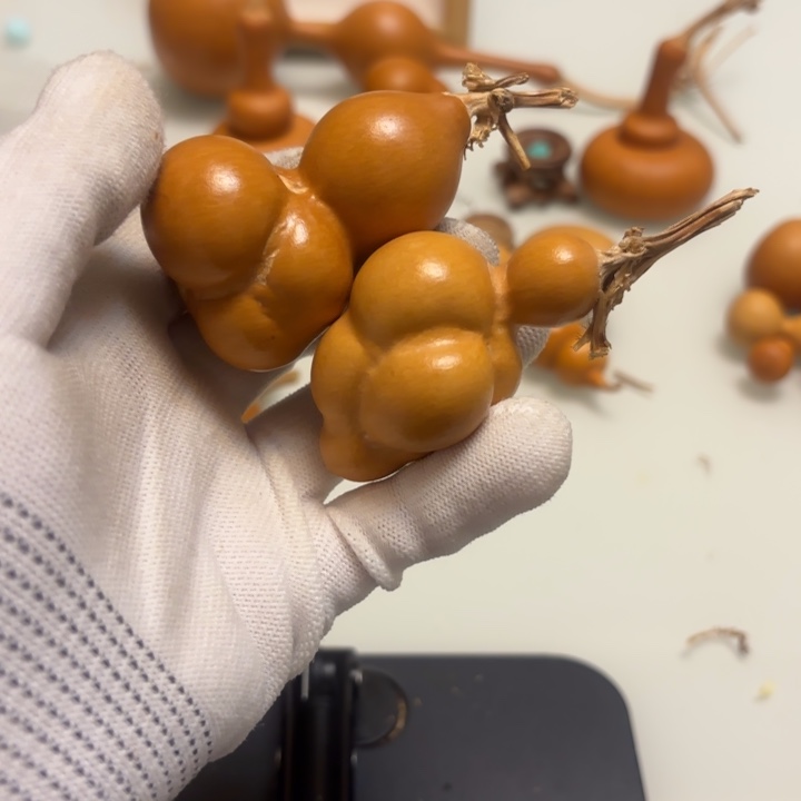 黄***卜天然手捻老皮葫芦