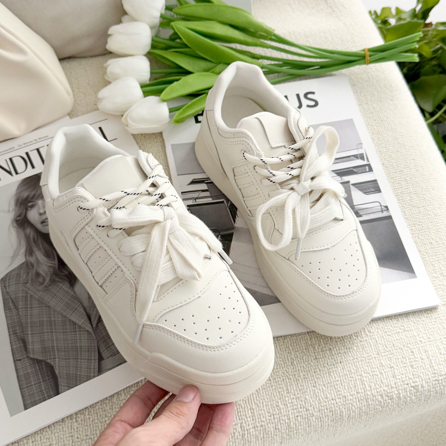 百搭轻薄~新款简约百搭纯色四季款厚底板鞋66X5135