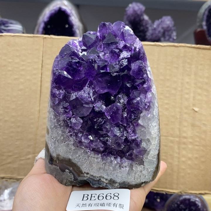 水晶大型摆件（非配饰）未镶嵌