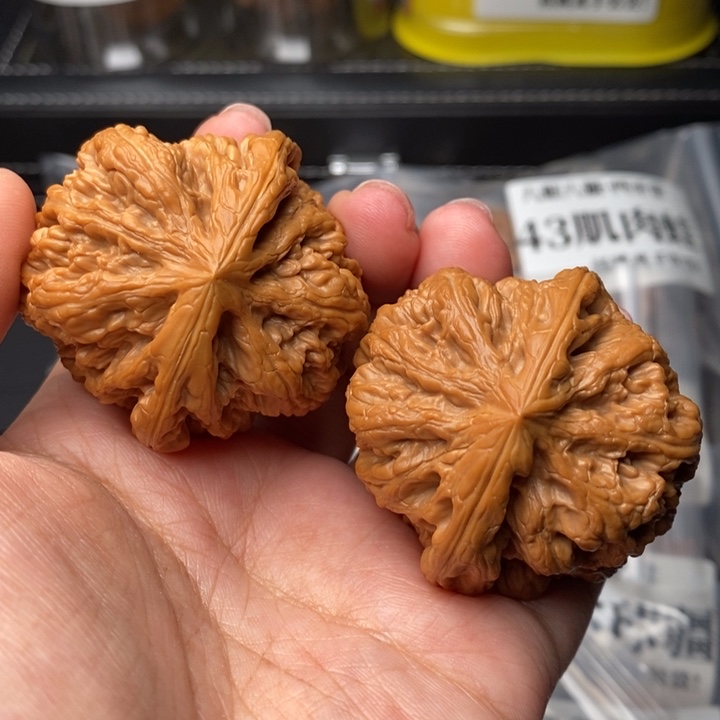 文玩核桃把件46米顶粗筋