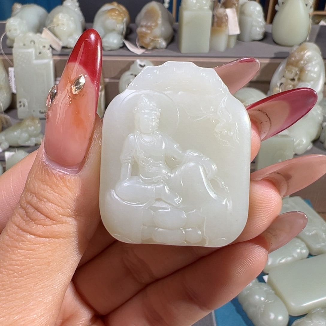 和田玉（糖玉）未镶嵌颈饰