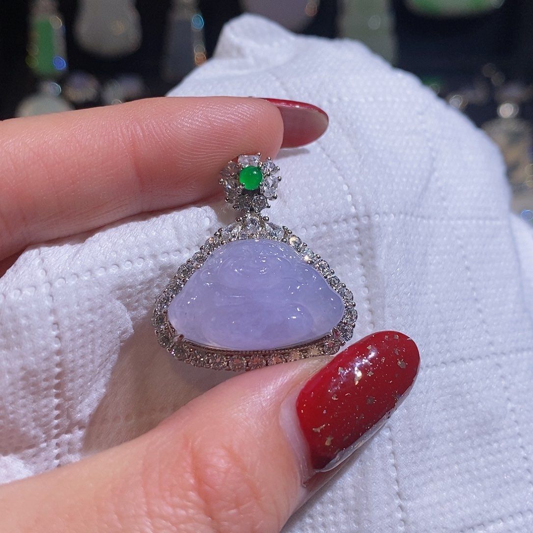 翡翠颈饰银S925镶嵌天然翡翠