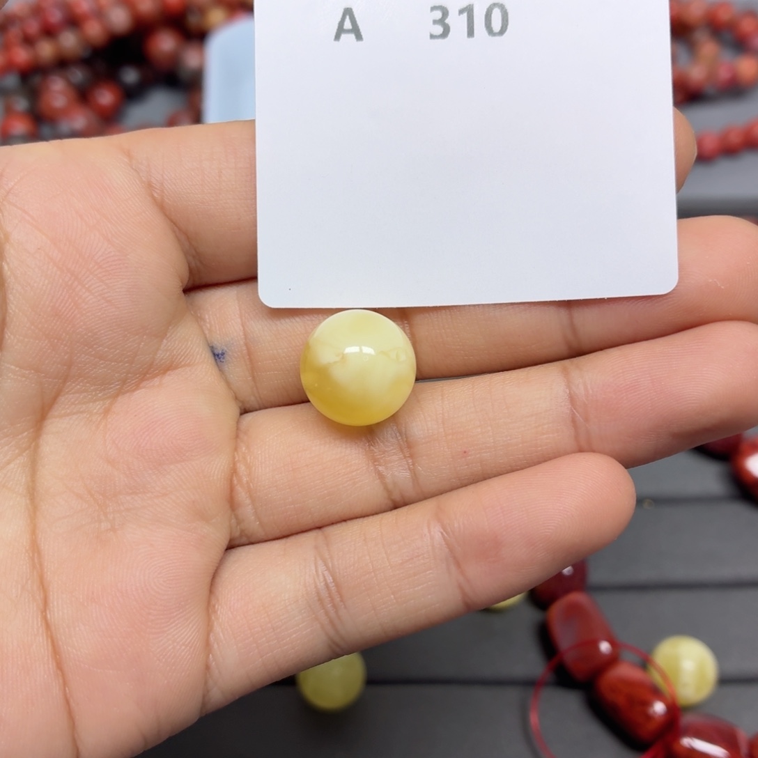 可***猫蜜蜡未镶嵌珠宝奇石A310