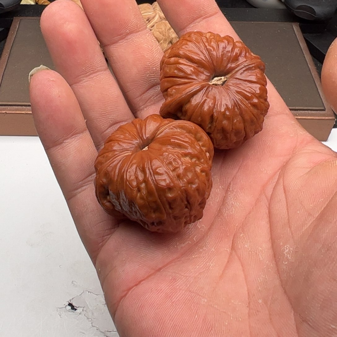 文玩核桃吊坠山***呀南瓜