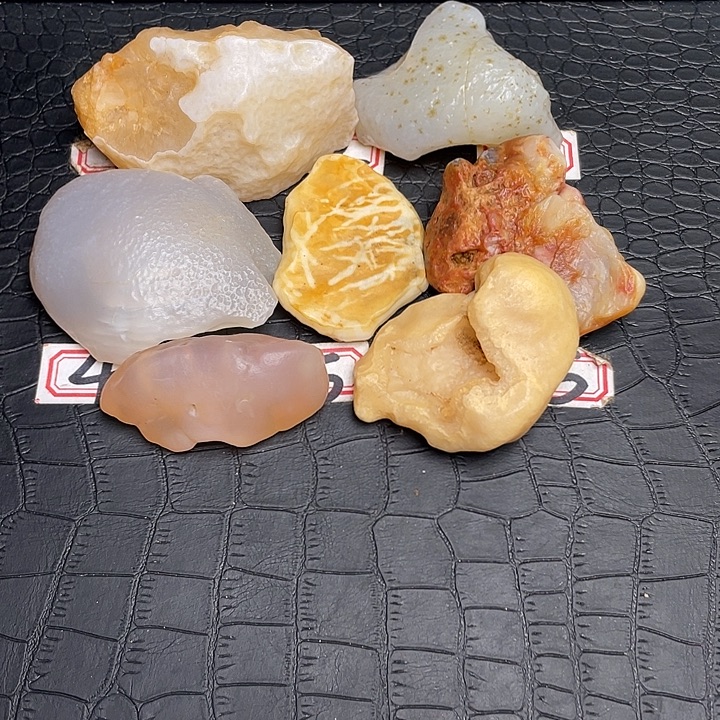 ～***子有机玻璃阿拉善戈壁石